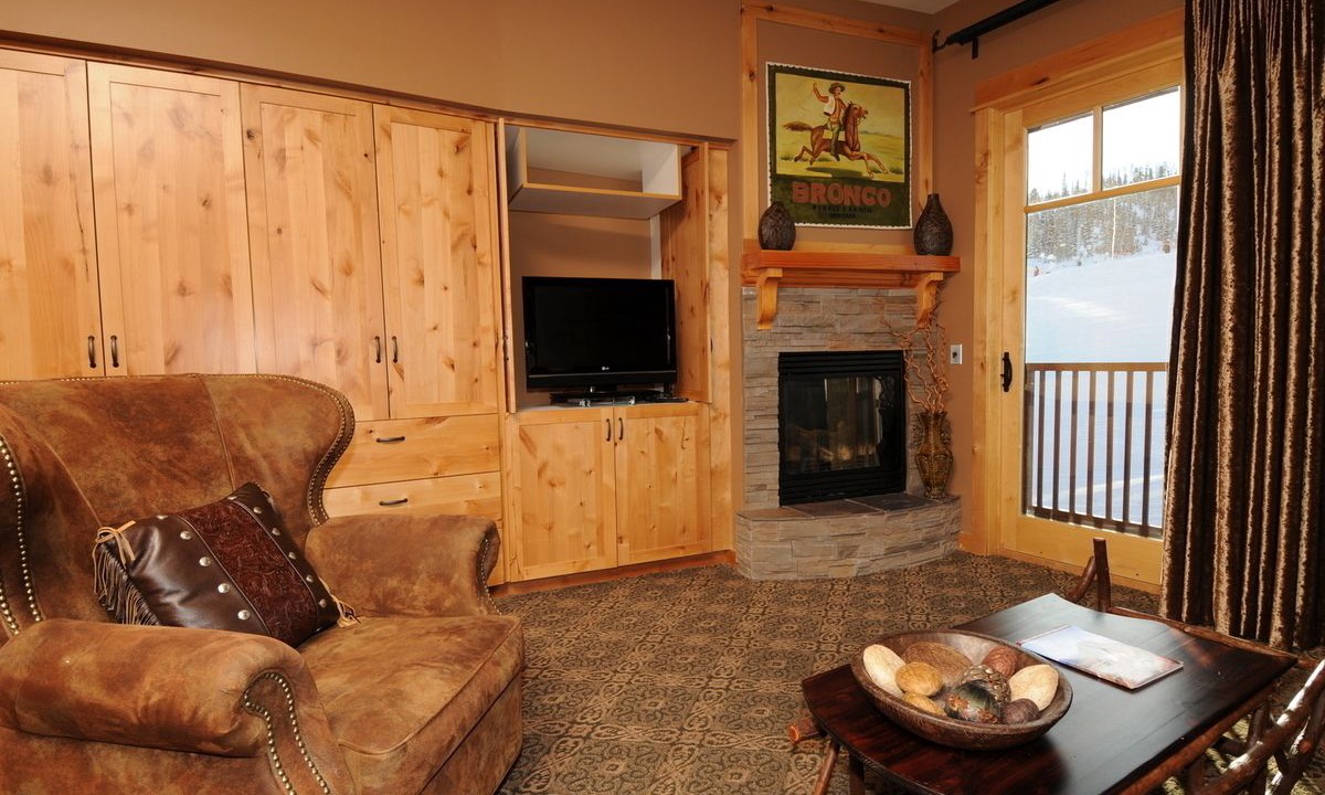 Photo of Livingroom in Big Sky