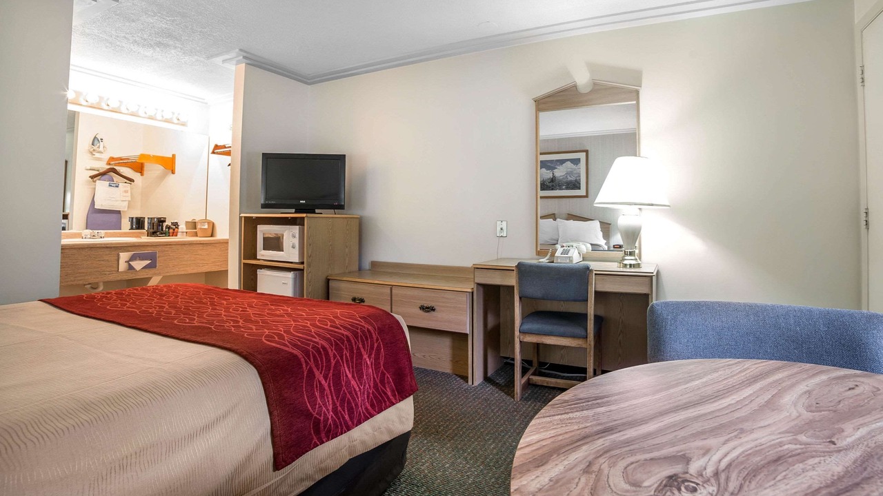 Photo of Bedroom in Lander