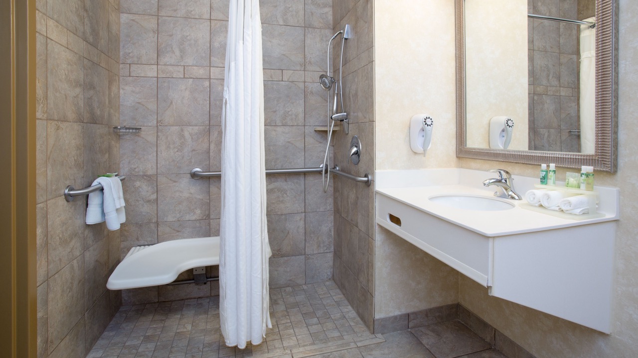 Photo of Bathroom in Minot