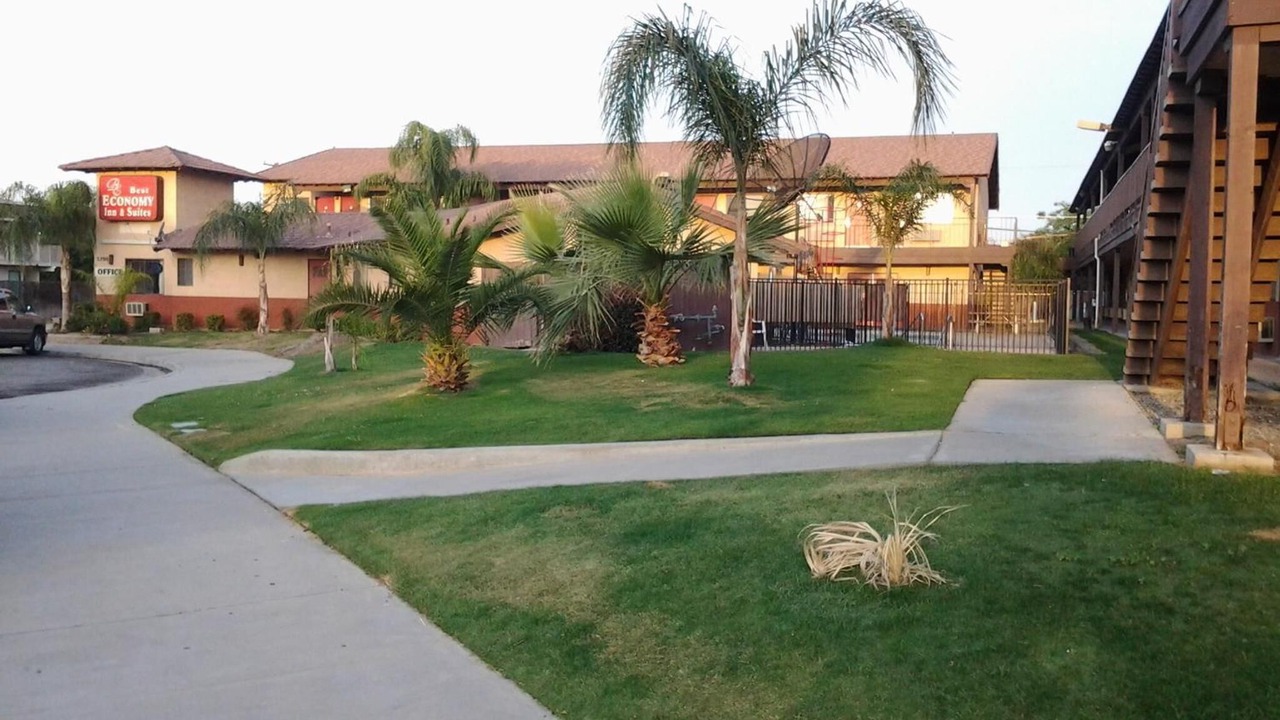 Photo of Outdoor in Oildale