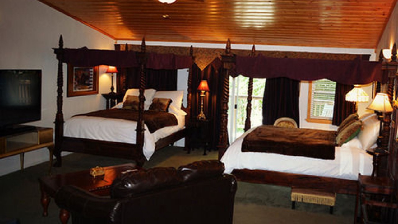 Photo of Bedroom in Sulphur
