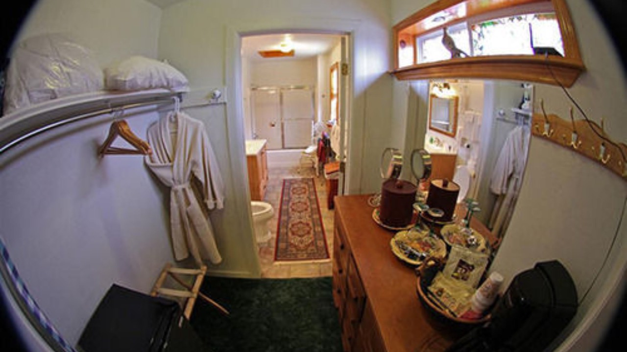 Photo of Bathroom in Sulphur
