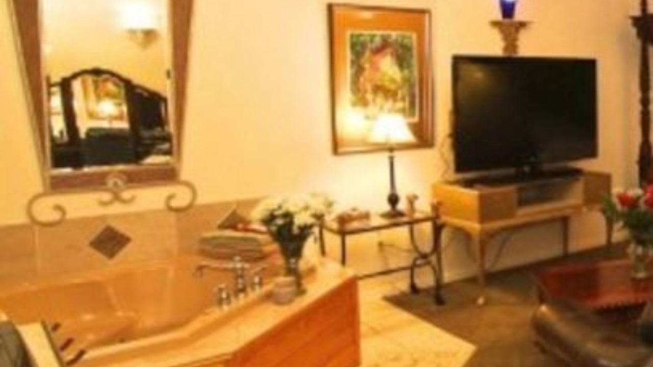 Photo of Bedroom in Sulphur