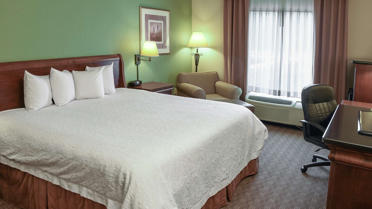 Photo of Bedroom in Canfield