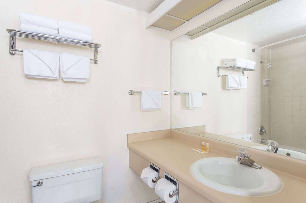 Photo of Bathroom in Evanston