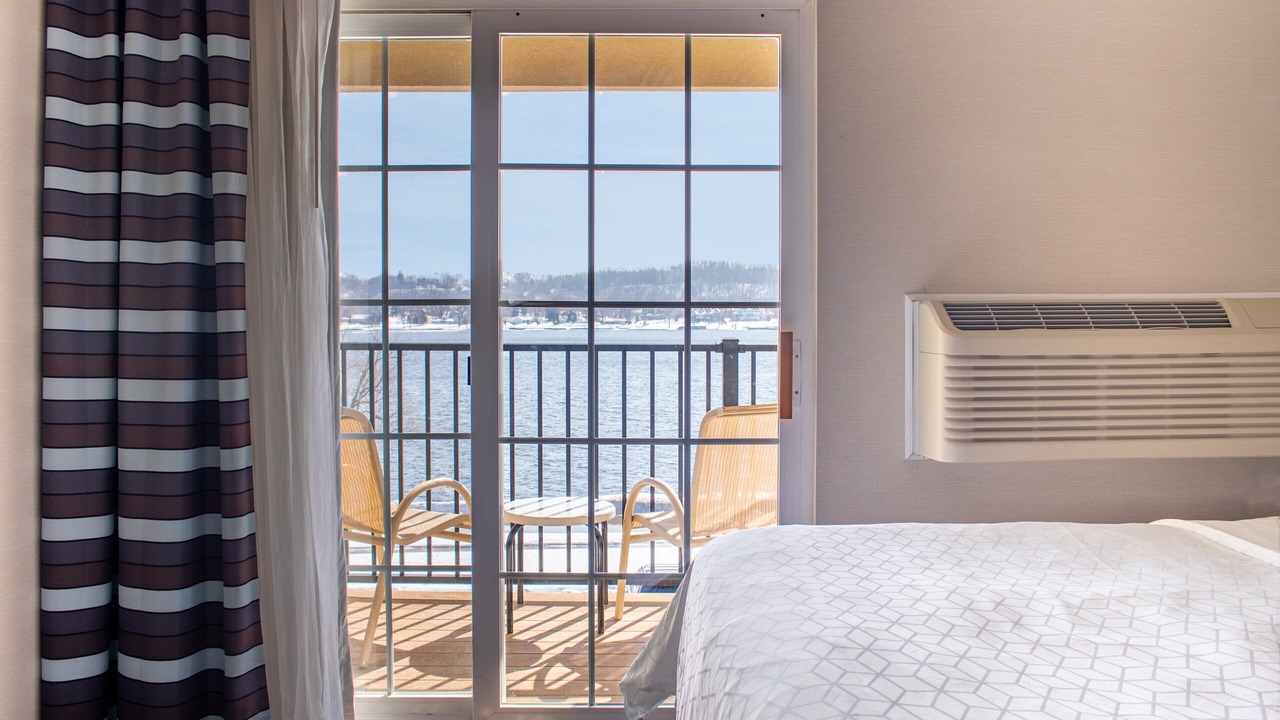 Photo of Bedroom in Le Claire
