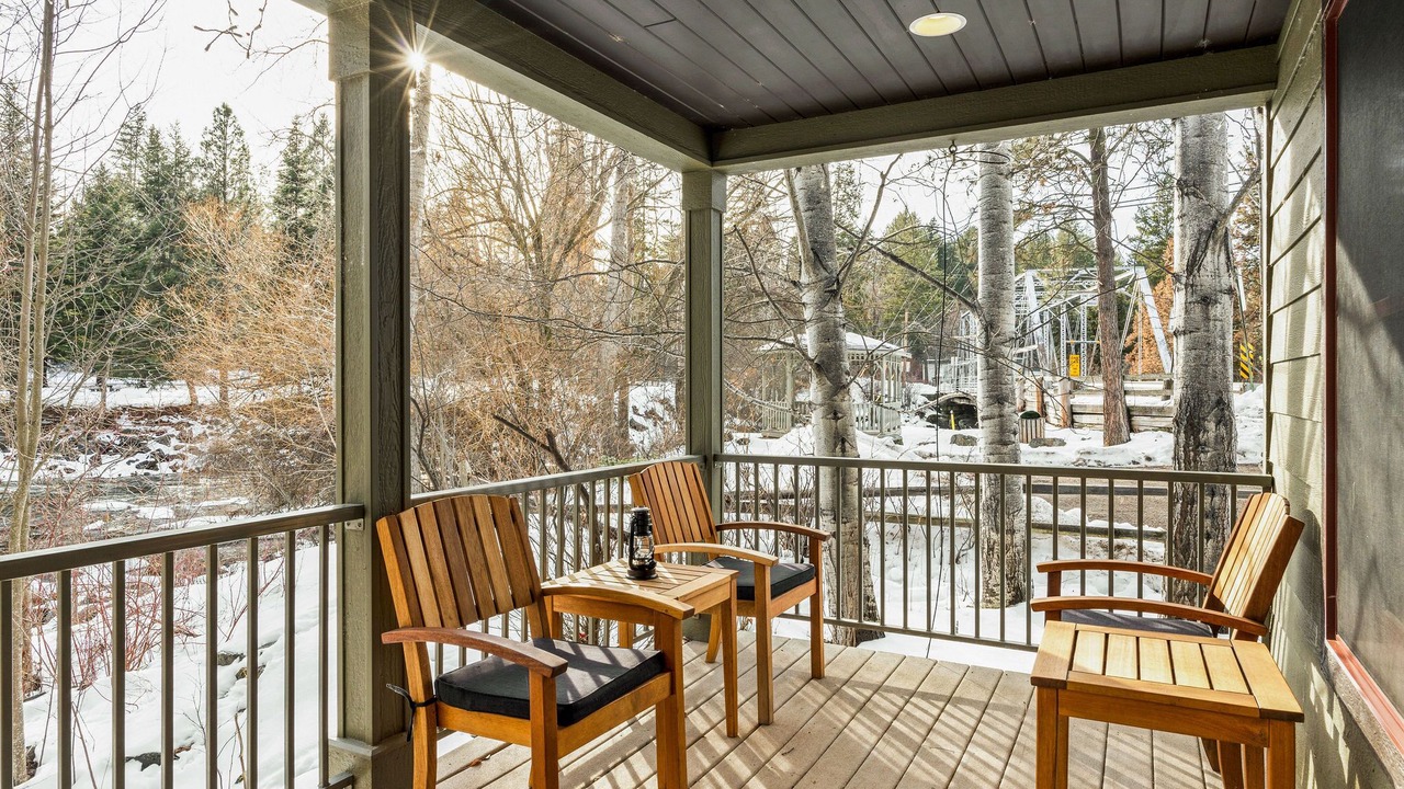 Photo of Patio Balcony in Bigfork