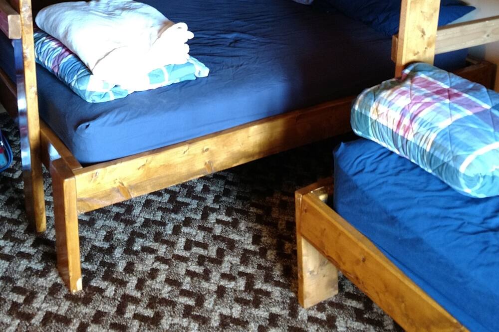 Photo of Bedroom in Lead