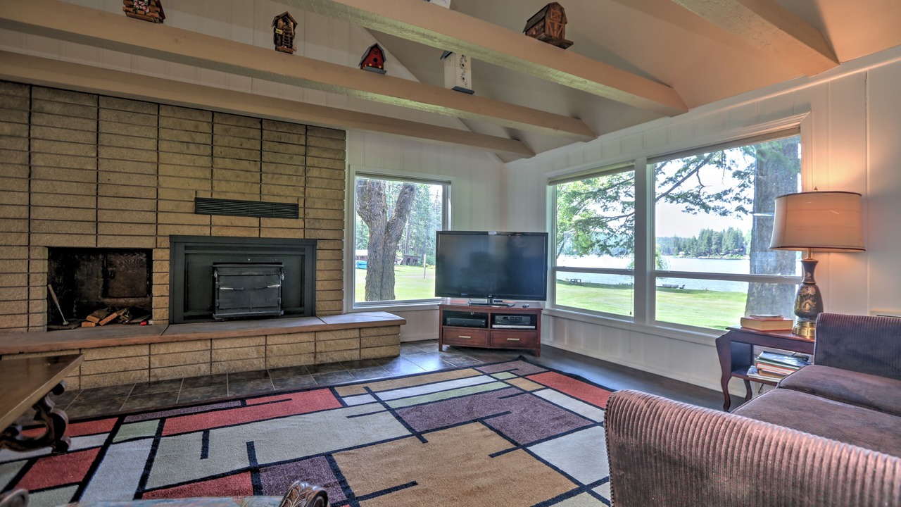 Photo of Livingroom in Newport