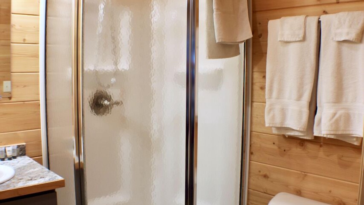 Photo of Bathroom in Shell