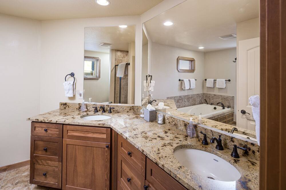 Photo of Bathroom in Red Lodge