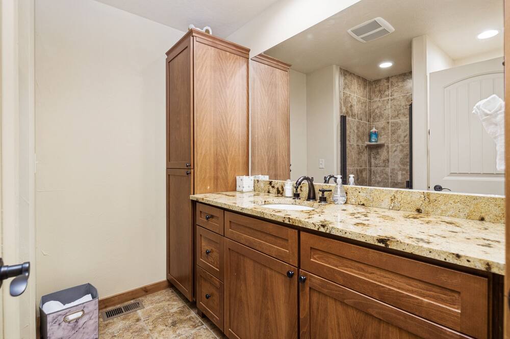 Photo of Bathroom in Red Lodge