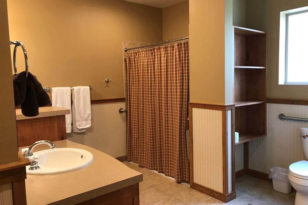 Photo of Bathroom in Kellogg