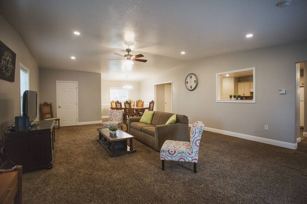 Photo of Livingroom in Sugar City