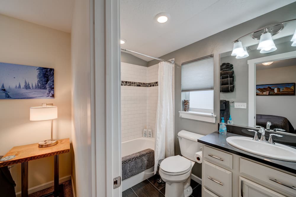 Photo of Bedroom in Riverfront