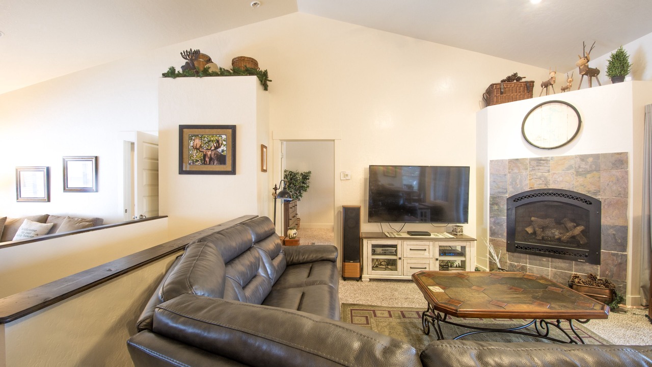 Photo of Livingroom in Harrison