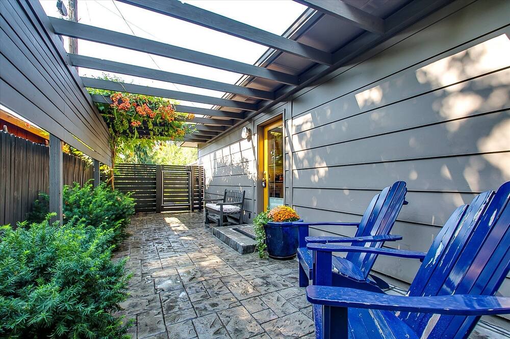 Photo of Outdoor in East End