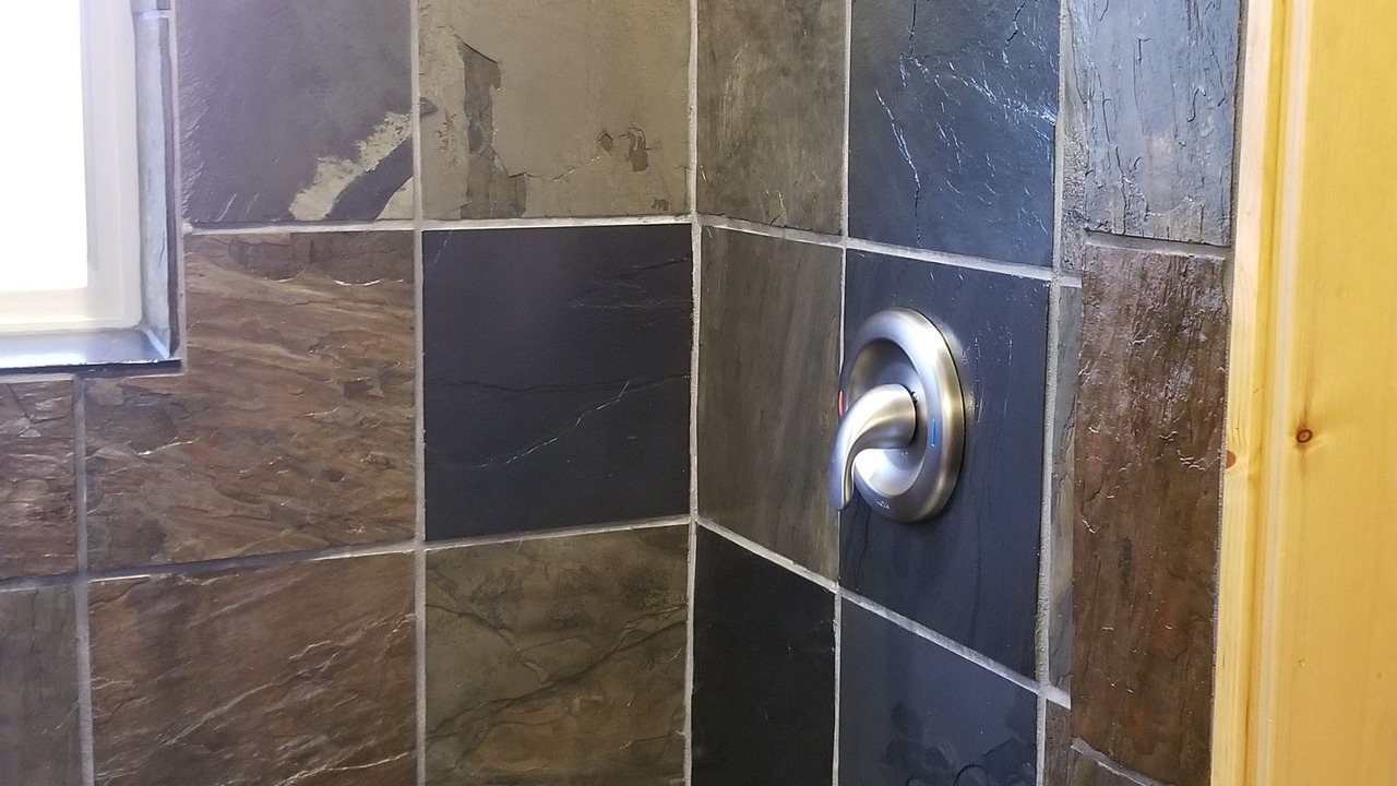 Photo of Bathroom in Bluff