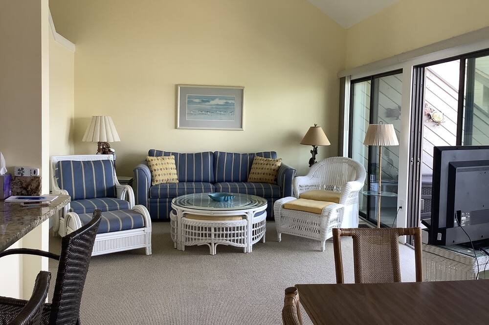 Photo of Livingroom in Litchfield by the Sea