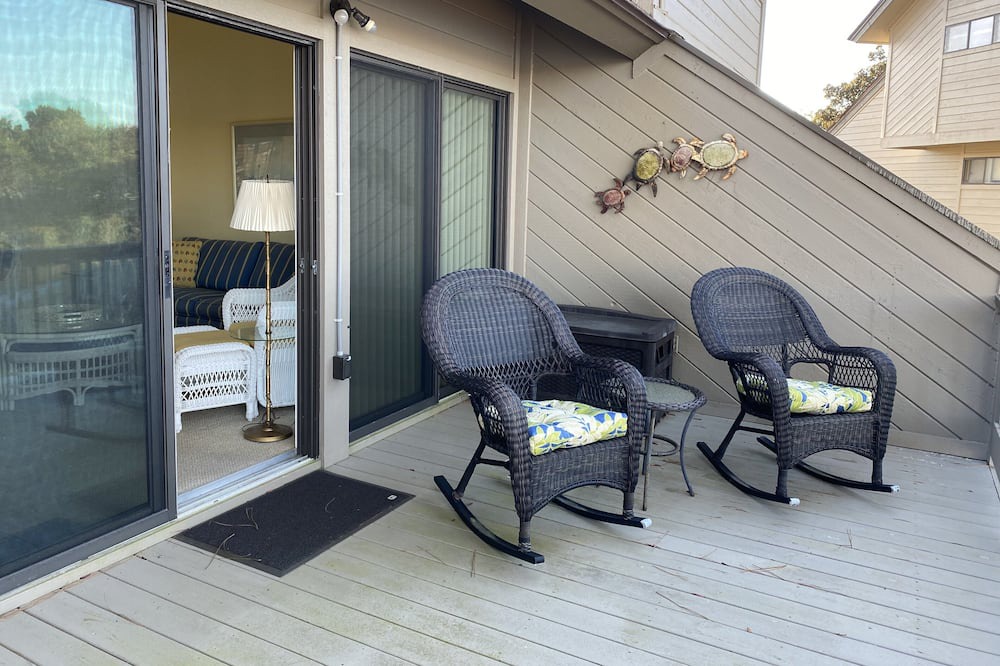 Photo of Patio Balcony in Litchfield by the Sea