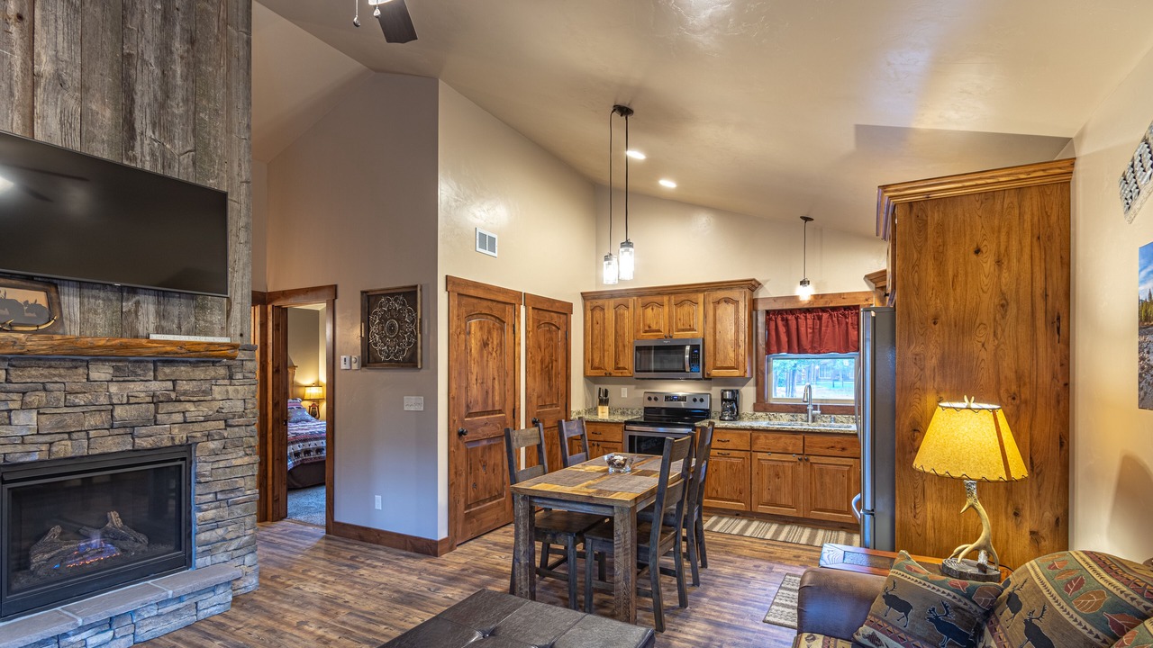 Photo of Kitchen in West Yellowstone