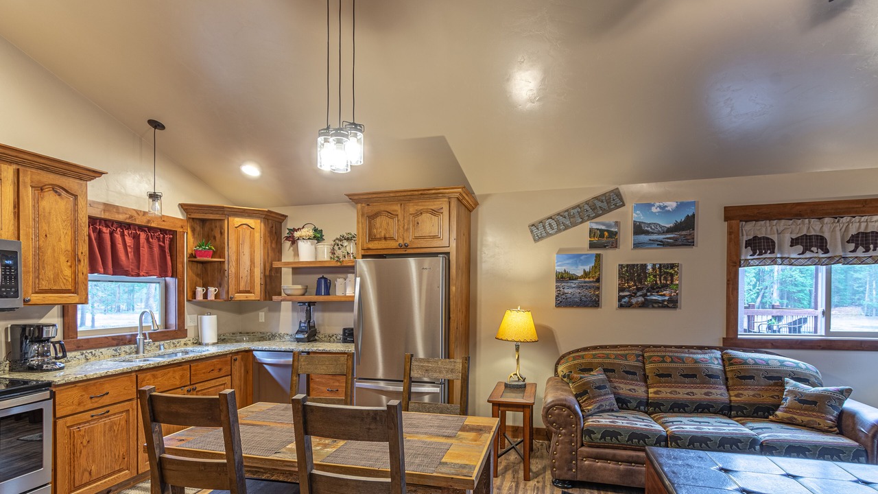 Photo of Kitchen in West Yellowstone