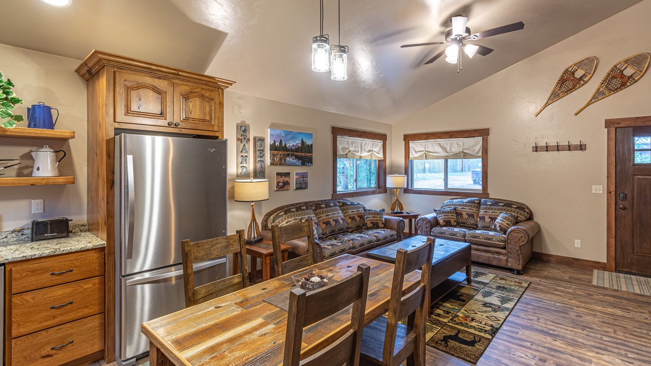 Photo of Kitchen in West Yellowstone