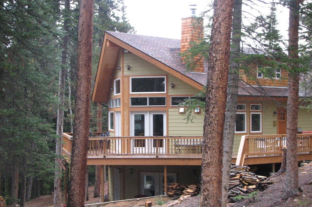 Photo of Outdoor in Crystal Lake