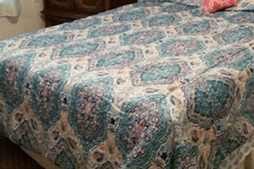 Photo of Bedroom in Palacios