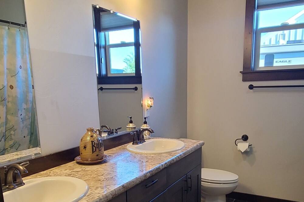 Photo of Bathroom in Bozeman