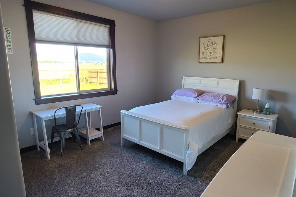 Photo of Bedroom in Bozeman