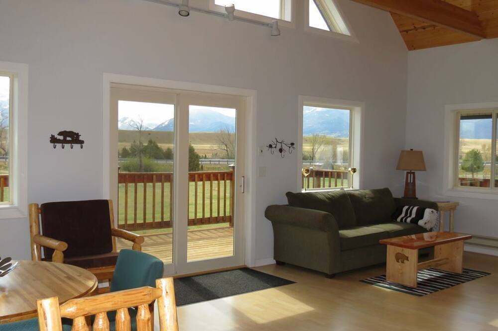 Photo of Livingroom in Livingston