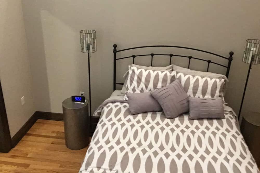 Photo of Bedroom in Dunlap