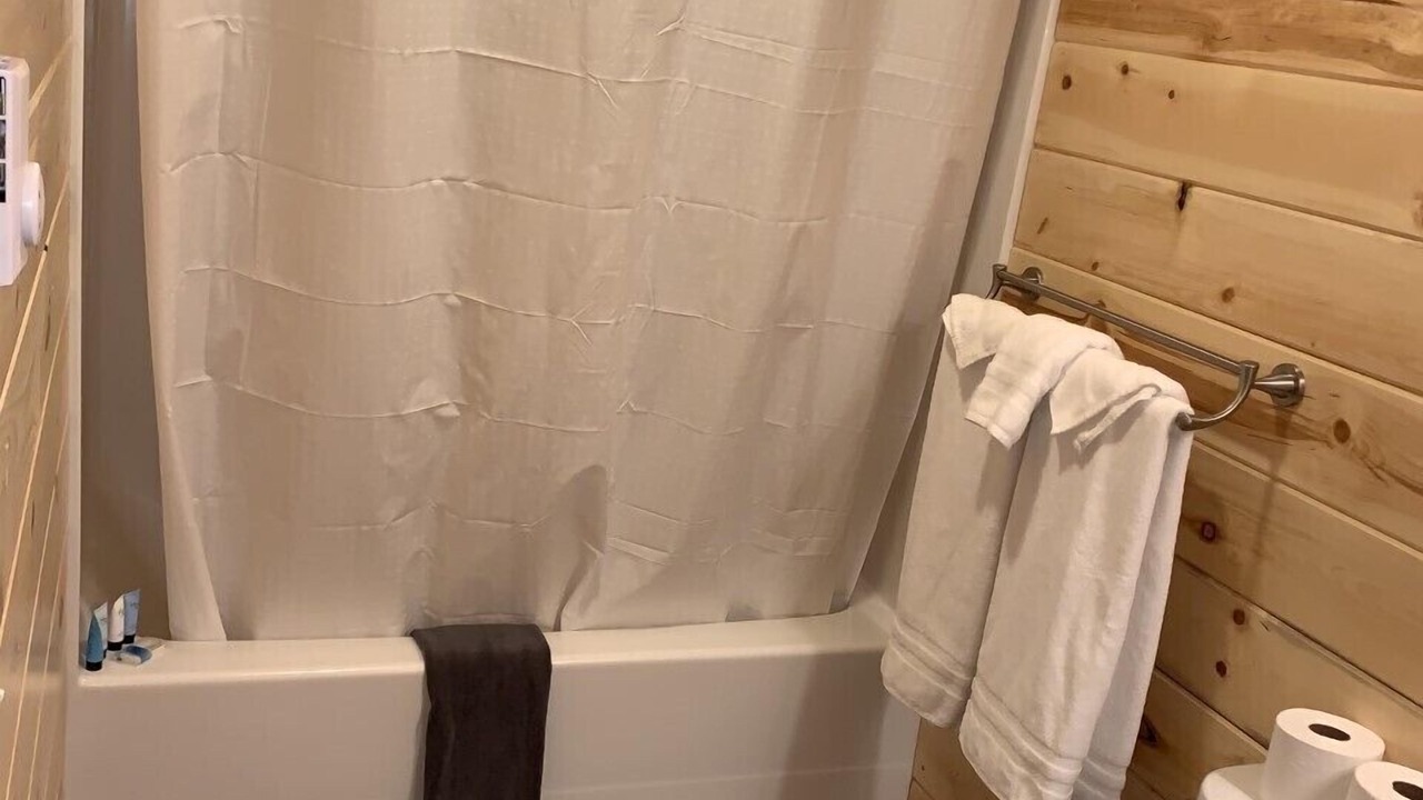 Photo of Bathroom in Gardiner