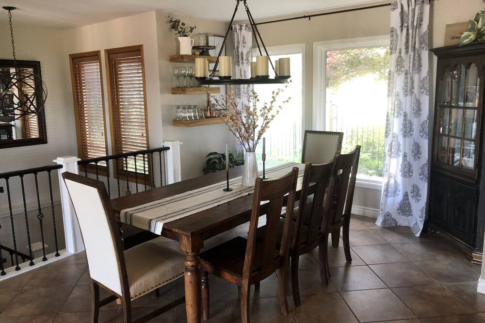 Photo of Livingroom in Hayden View Estates