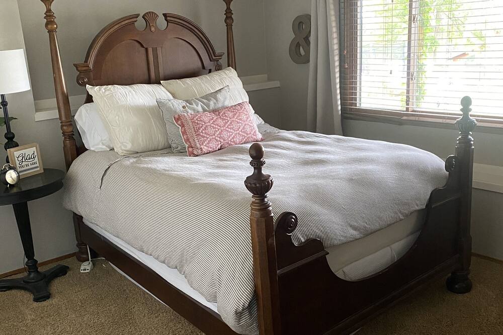 Photo of Bedroom in Hayden View Estates