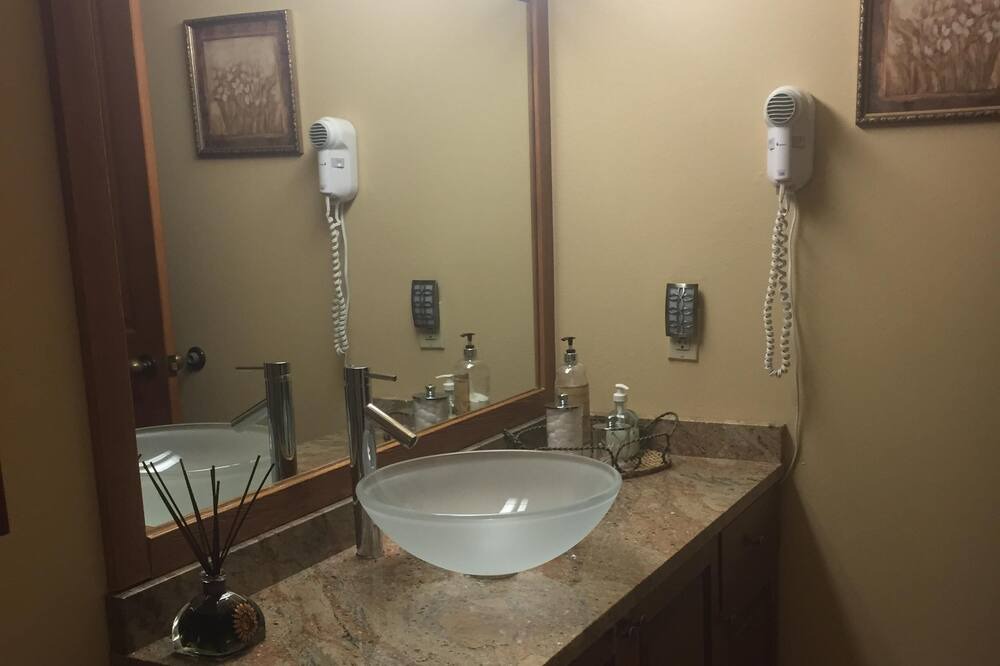 Photo of Bathroom in Salt Lake Mountain Resorts