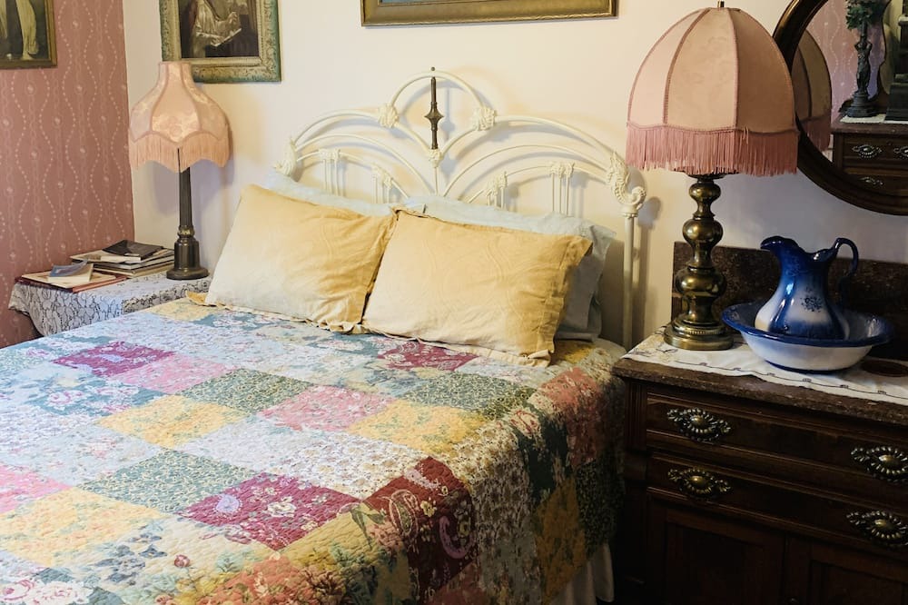 Photo of Bedroom in Virginia City