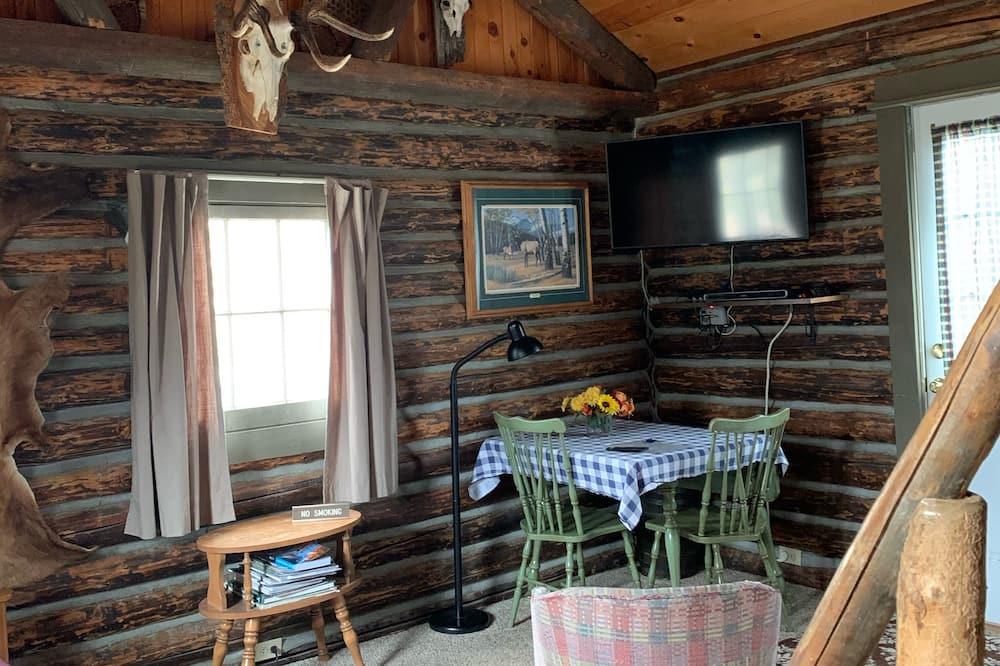 Photo of Livingroom in Virginia City