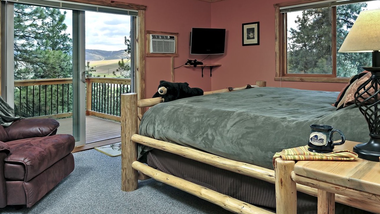 Photo of Bedroom in Missoula