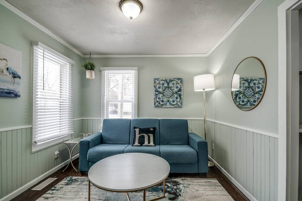 Photo of Bedroom in Pontiac