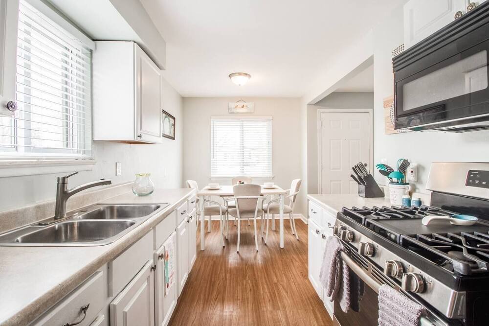 Photo of Kitchen in Pontiac