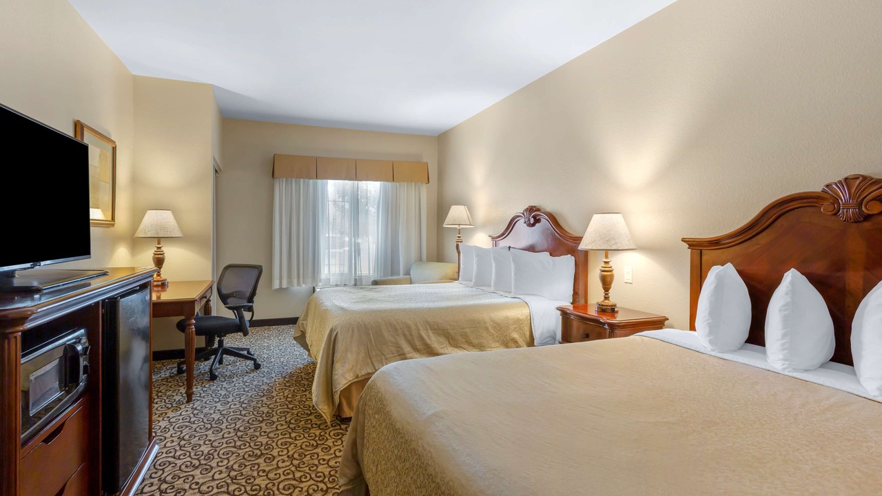 Photo of Bedroom in Frontier