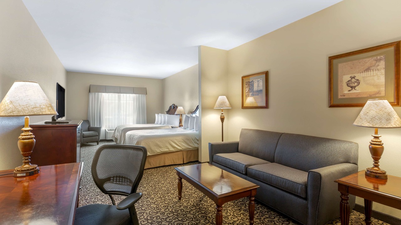 Photo of Bedroom in Frontier