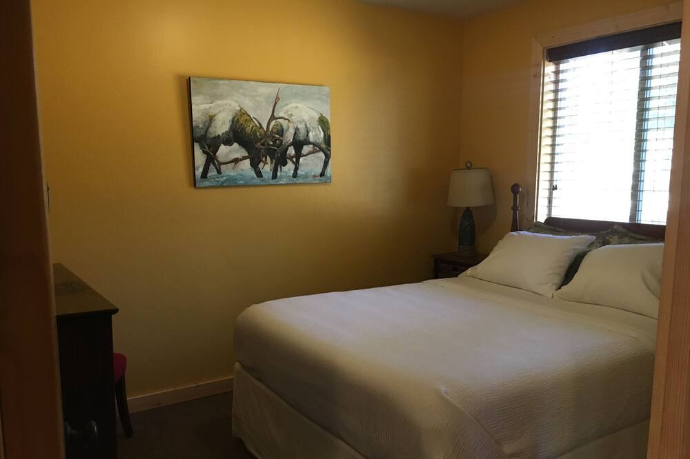 Photo of Bedroom in Athol