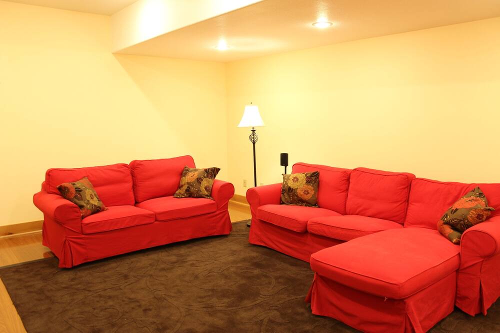 Photo of Bedroom in Shell