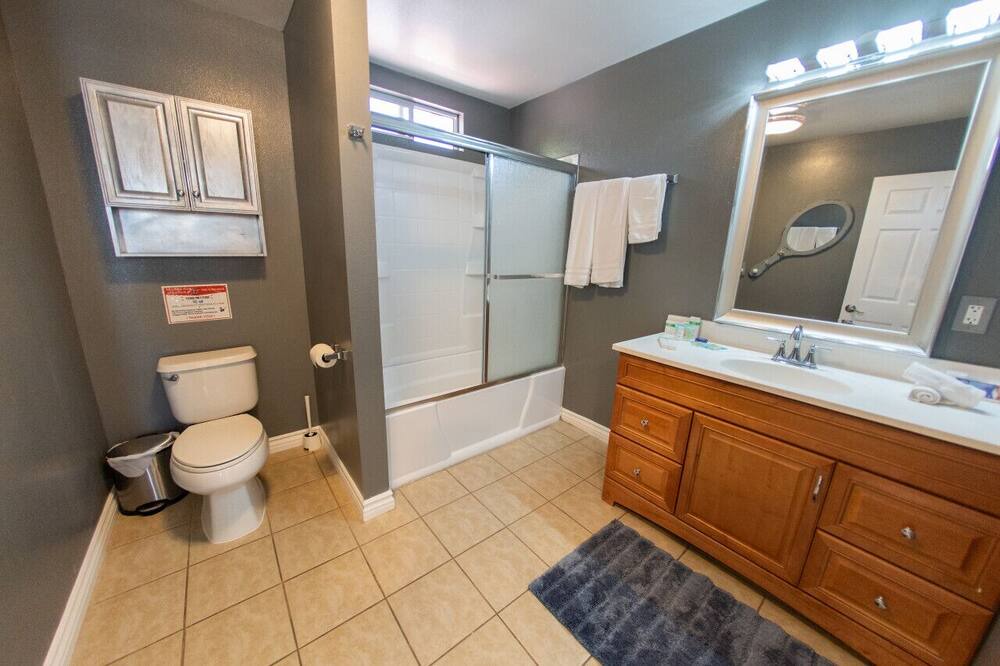 Photo of Bathroom in NoHo Arts District