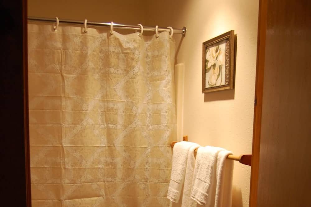Photo of Bathroom in Moran