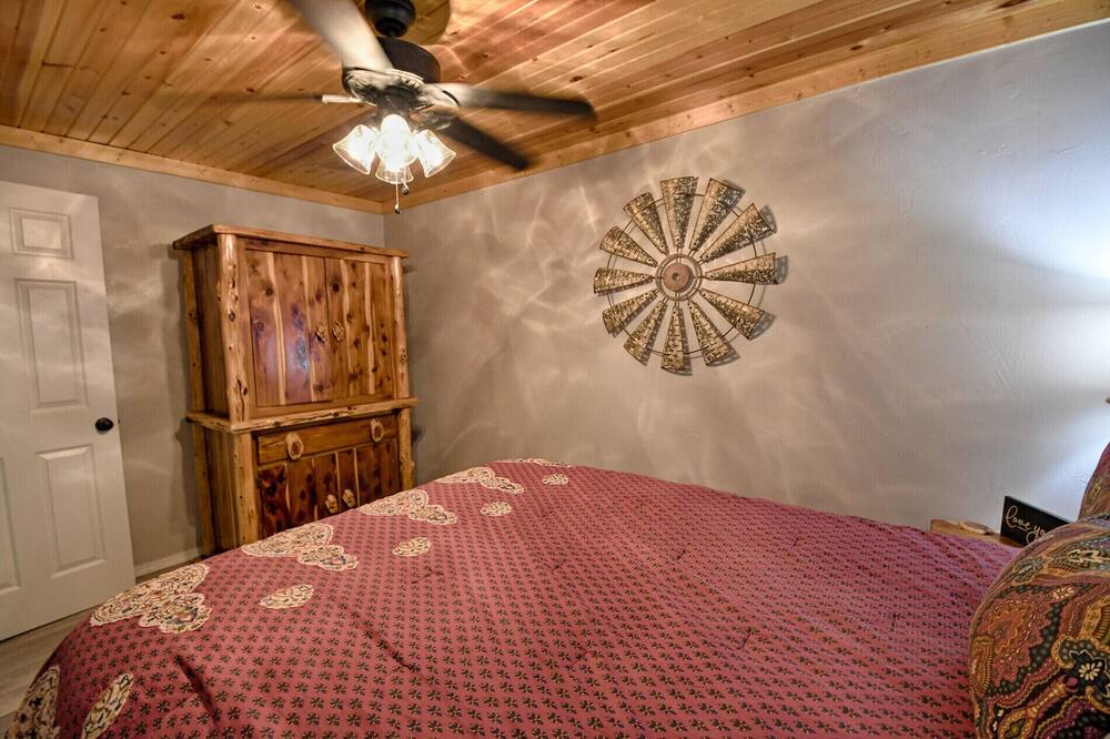 Photo of Bedroom in Gore