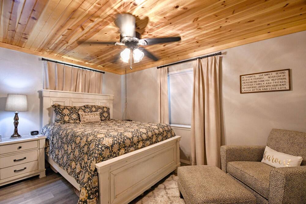 Photo of Bedroom in Gore